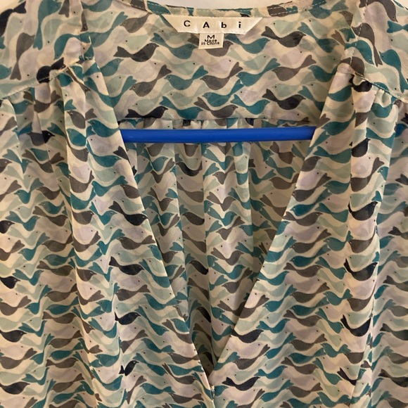 Cabi sheer tweet bird wrap shell - Picture 4 of 10